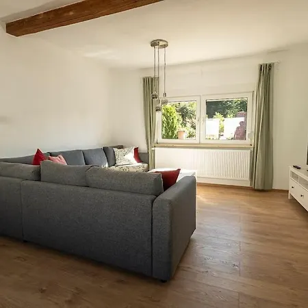 Zum Waldrand Holiday home *