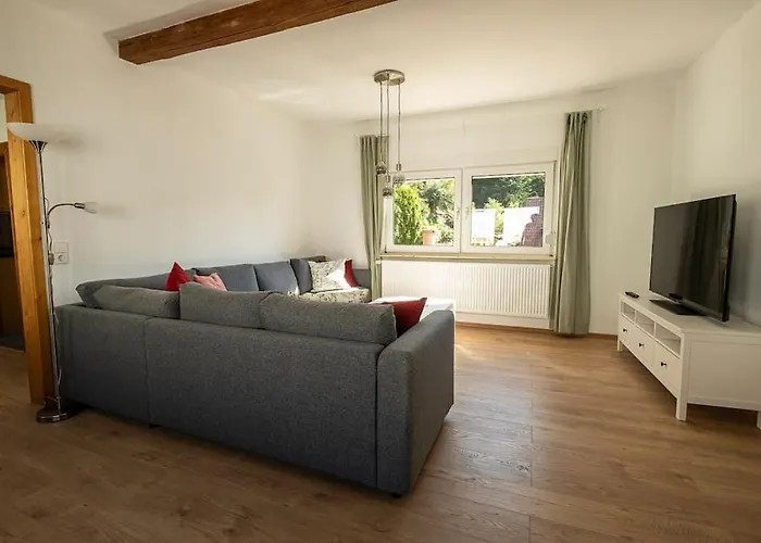 Zum Waldrand Semesterbostad *