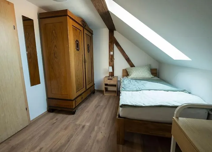 Zum Waldrand Semesterbostad *